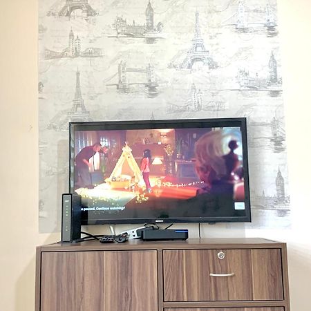 The Persimmon Studios Near Ayala And Sm City Cebu Exteriör bild