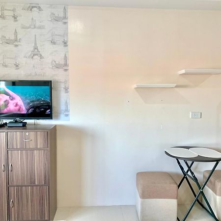 The Persimmon Studios Near Ayala And Sm City Cebu Rum bild