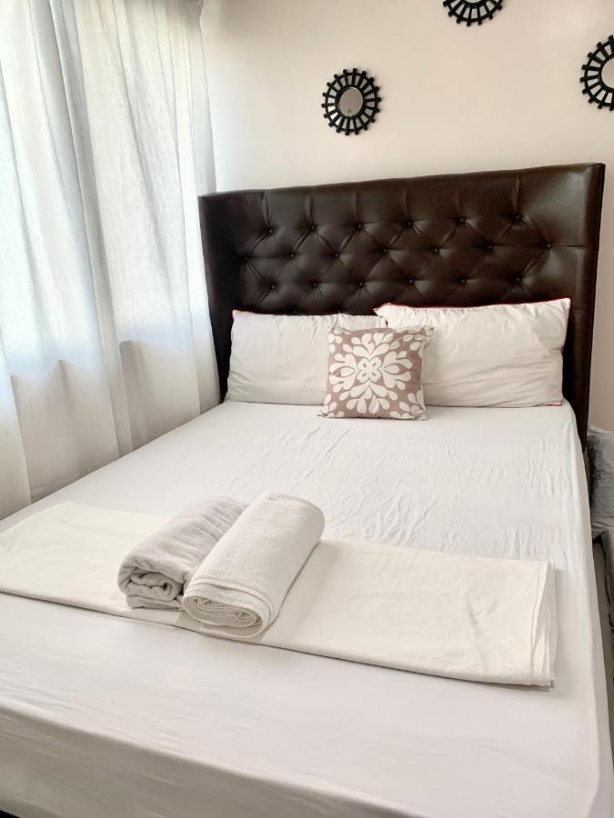 The Persimmon Studios Near Ayala And Sm City Cebu Exteriör bild