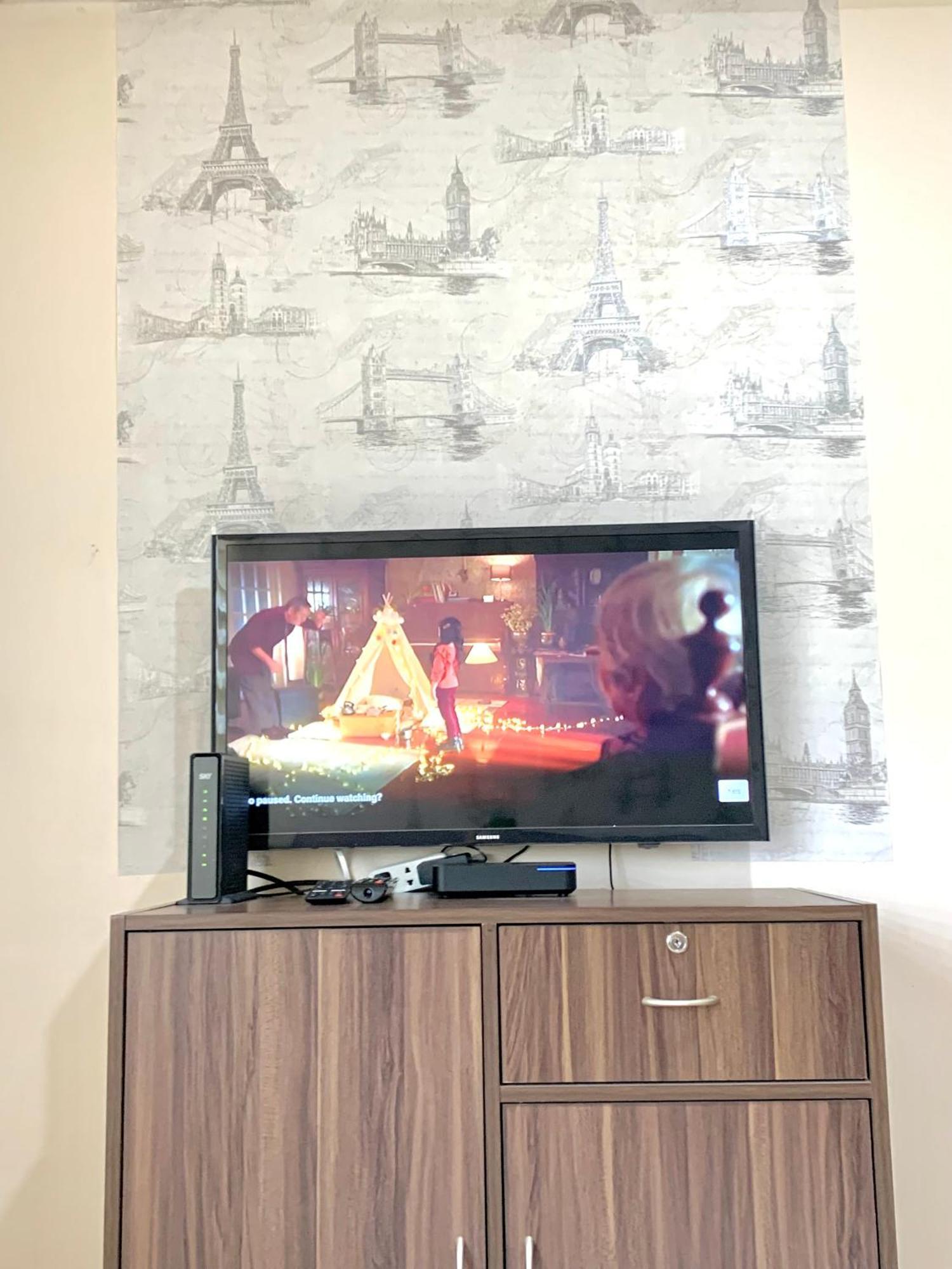The Persimmon Studios Near Ayala And Sm City Cebu Exteriör bild