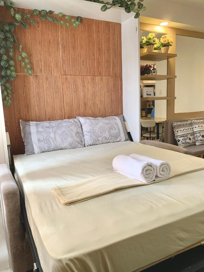 The Persimmon Studios Near Ayala And Sm City Cebu Exteriör bild