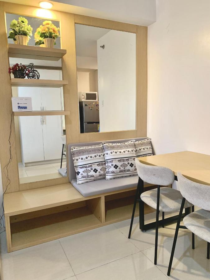 The Persimmon Studios Near Ayala And Sm City Cebu Exteriör bild