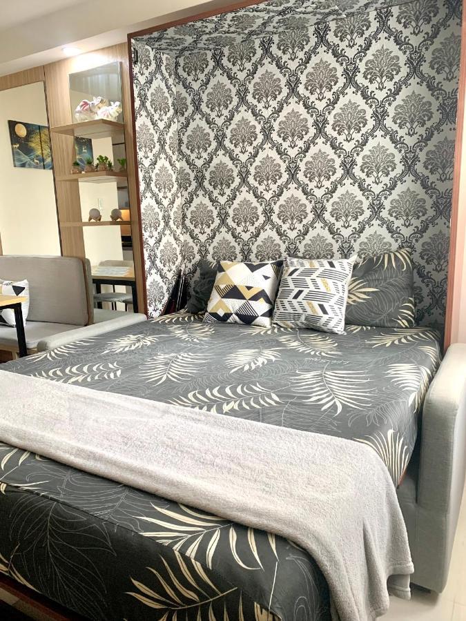 The Persimmon Studios Near Ayala And Sm City Cebu Exteriör bild