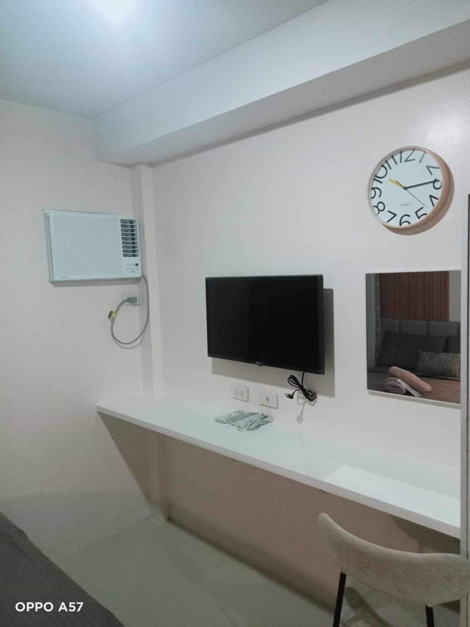 The Persimmon Studios Near Ayala And Sm City Cebu Rum bild