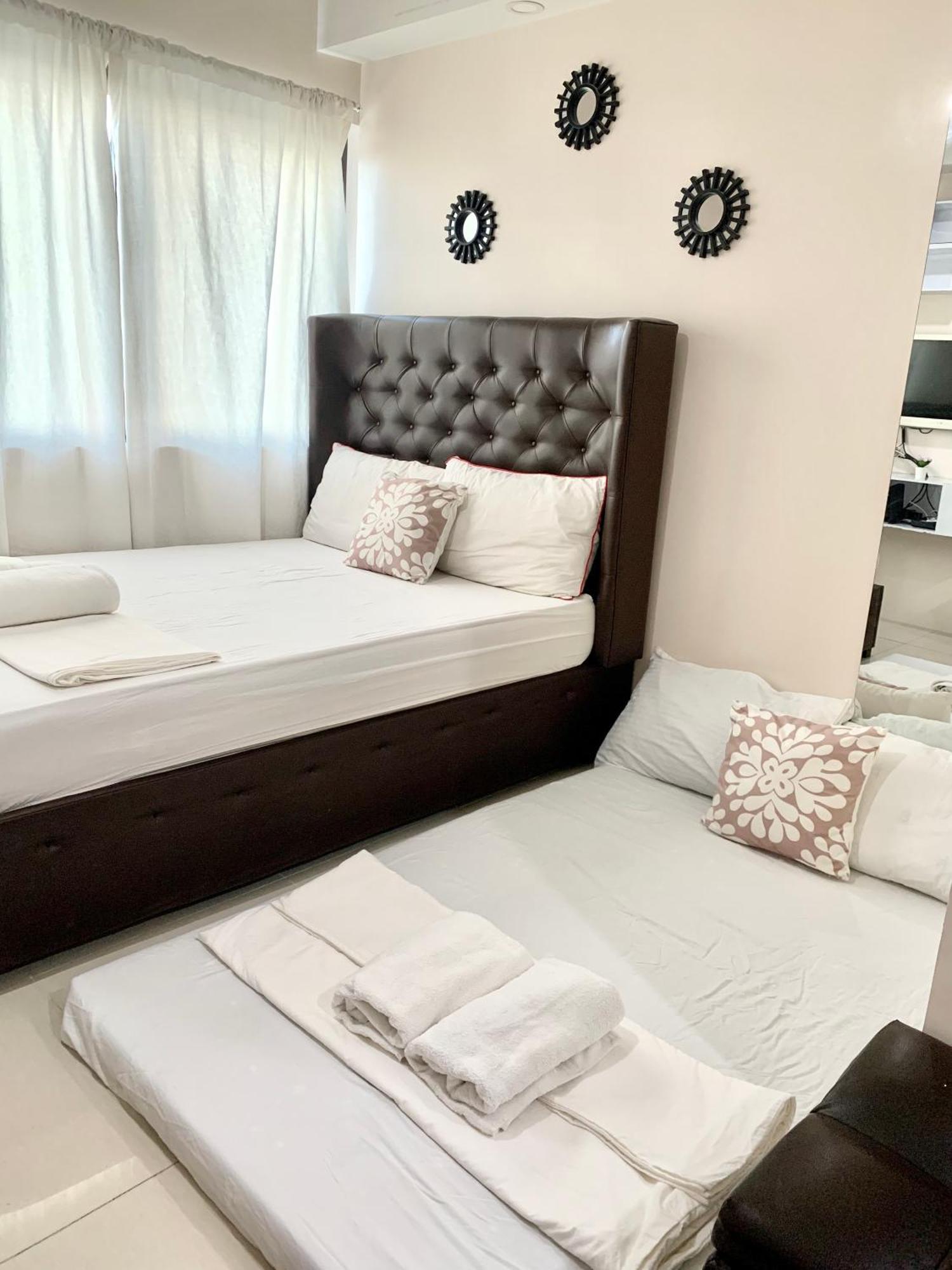 The Persimmon Studios Near Ayala And Sm City Cebu Rum bild