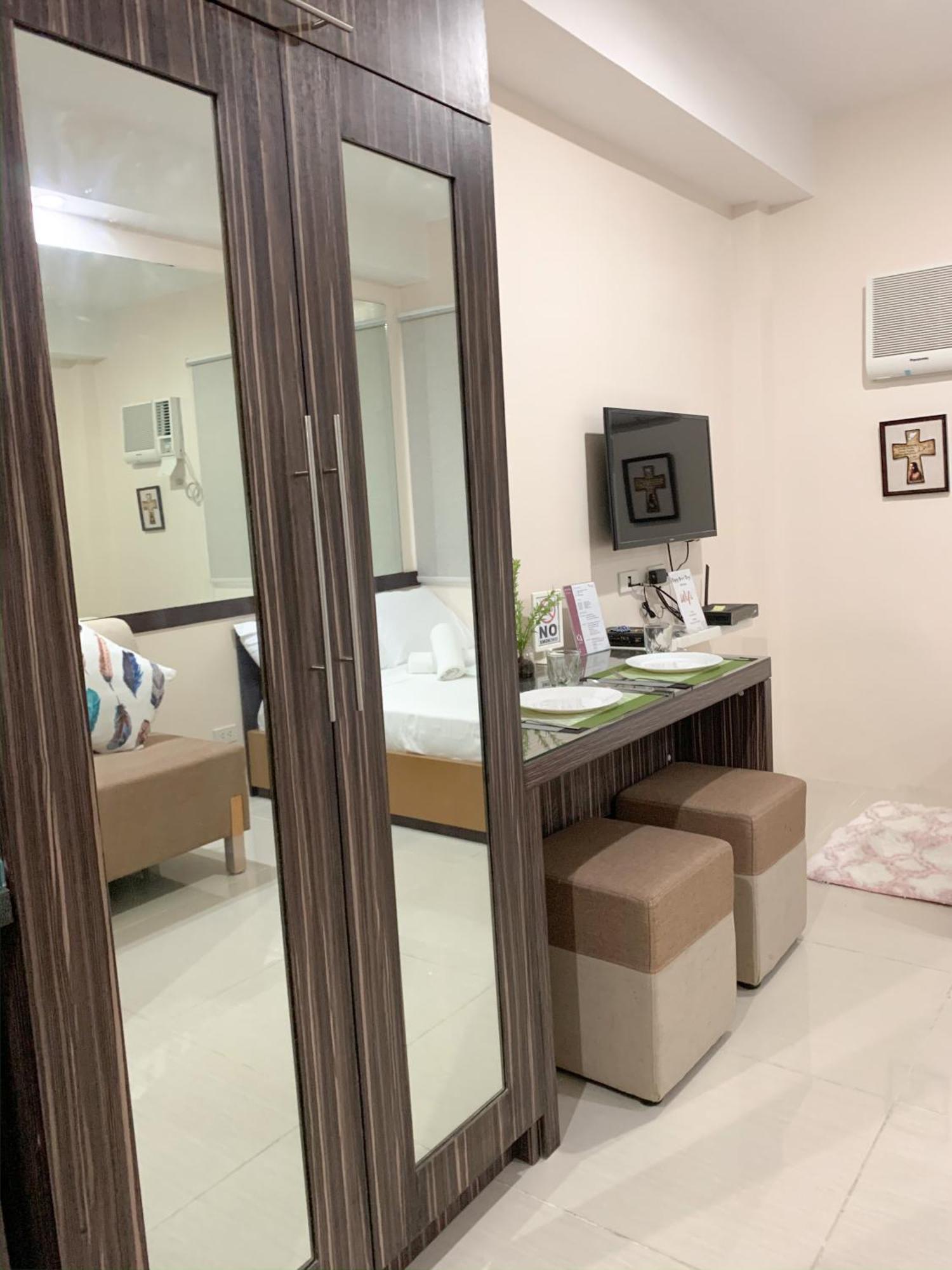 The Persimmon Studios Near Ayala And Sm City Cebu Rum bild