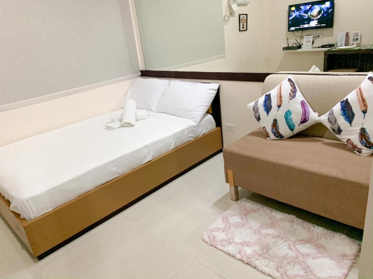 The Persimmon Studios Near Ayala And Sm City Cebu Exteriör bild